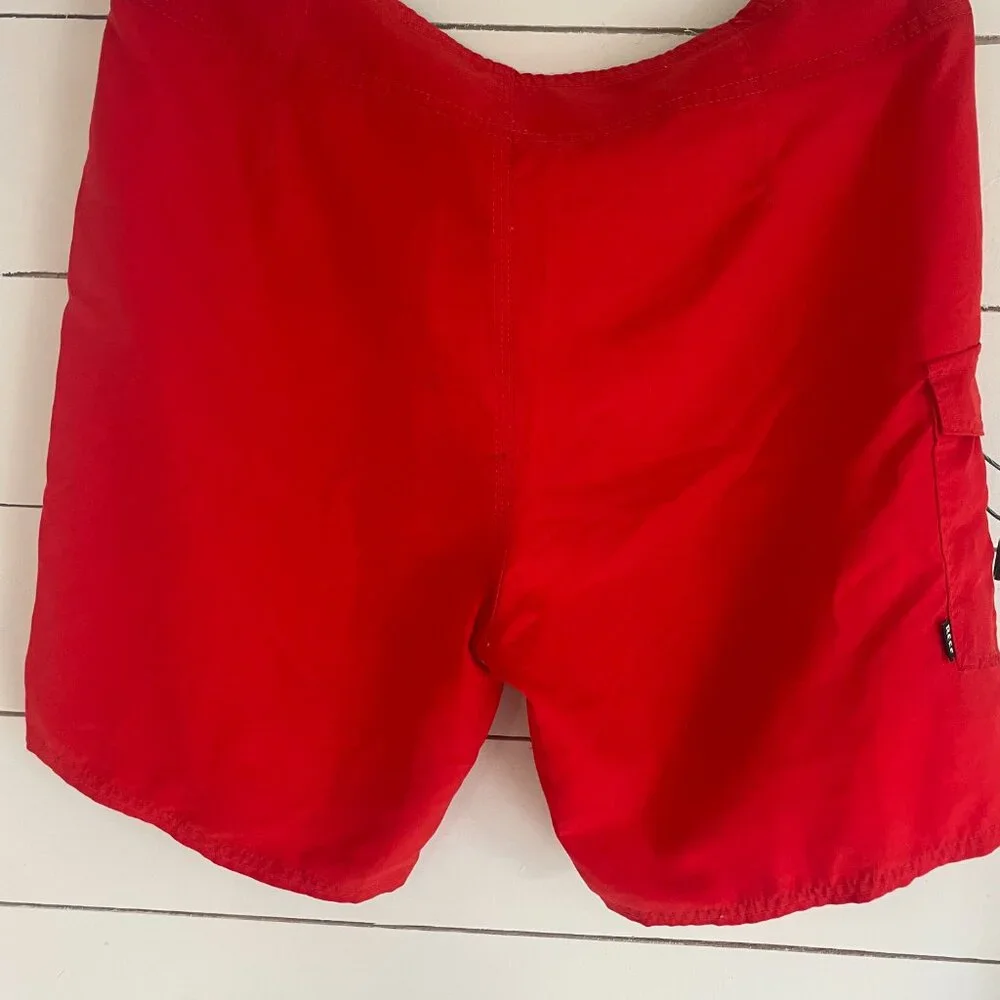 Reef Men’s 19" Outseam Boardshort – Red | Size 32 - Picture 2 of 4